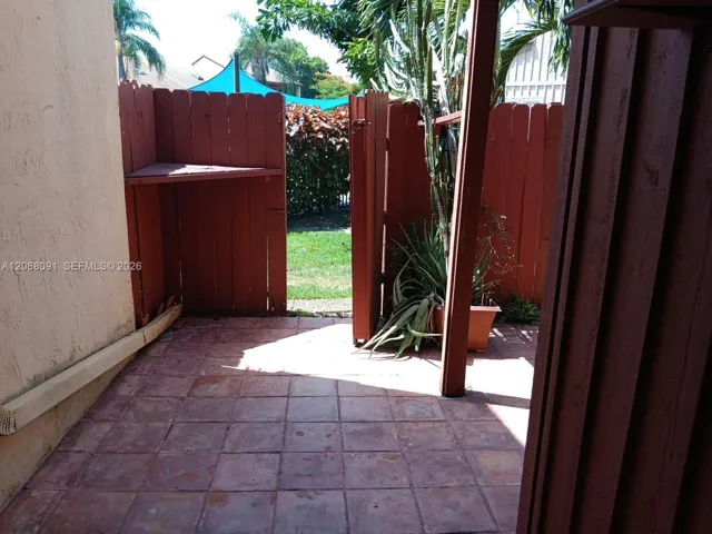Photo 36