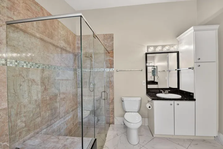 Seamless Shower