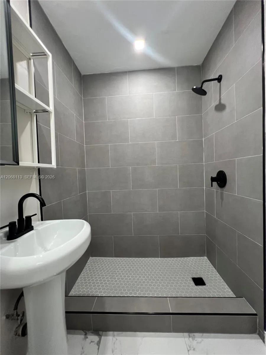 Property photo 141
