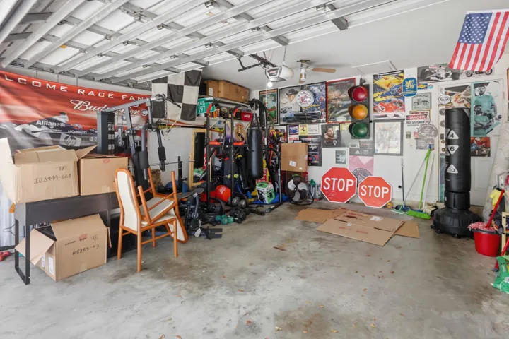 Spacious Garage