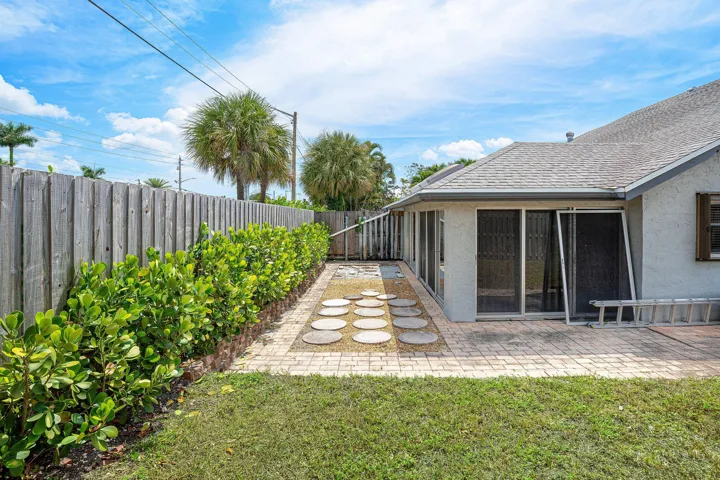 031-2757Southwest2ndStreet-DelrayBeach-F
