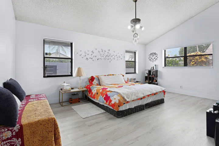 023-2757Southwest2ndStreet-DelrayBeach-F
