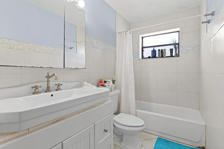 016-2757Southwest2ndStreet-DelrayBeach-F