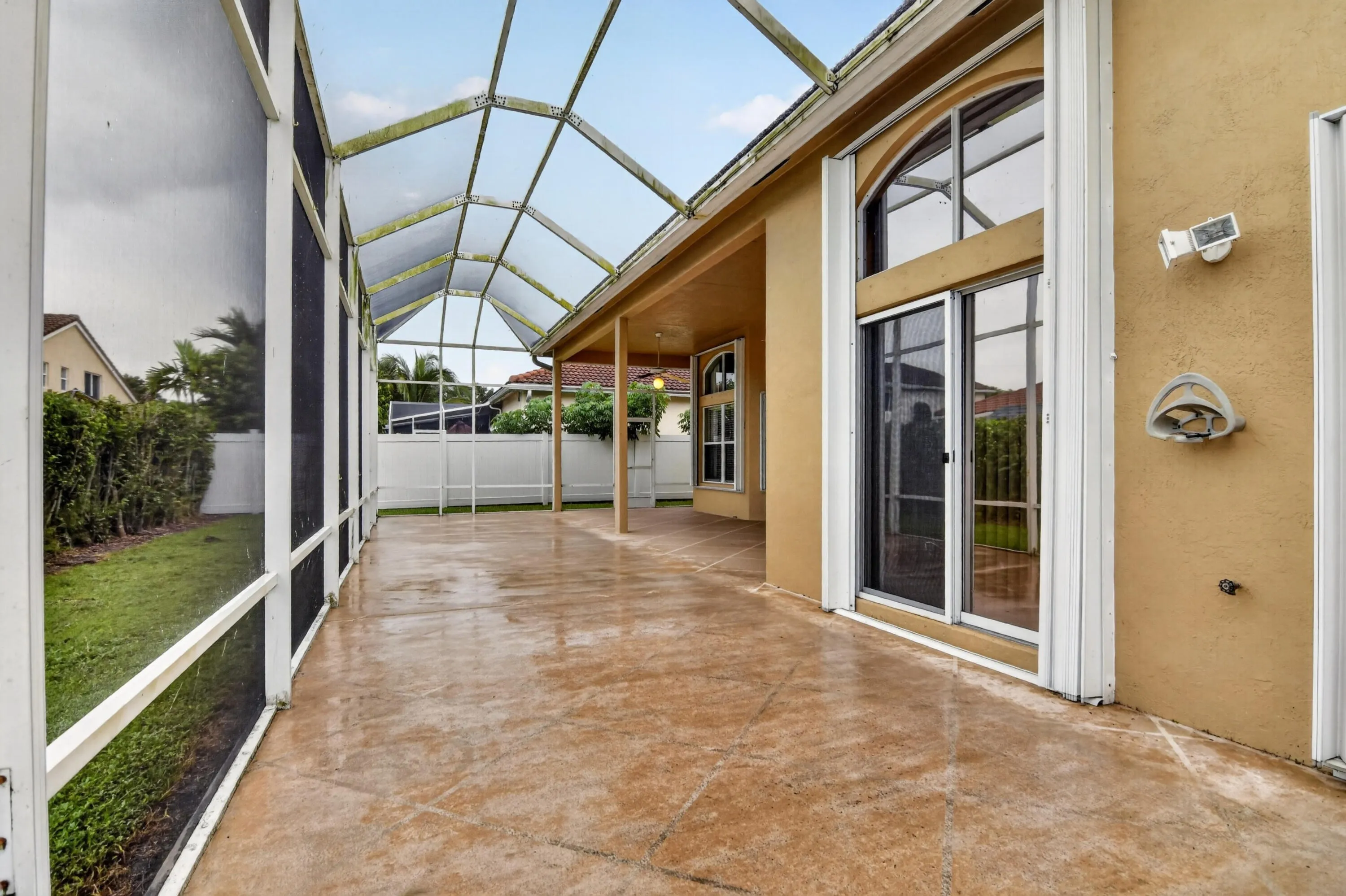45-6783-Las-Colinas-45