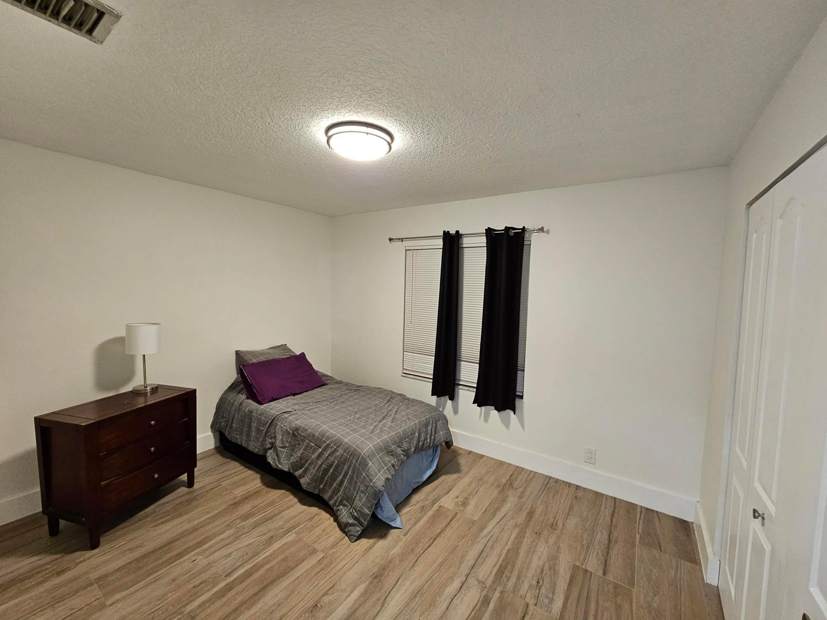 room1