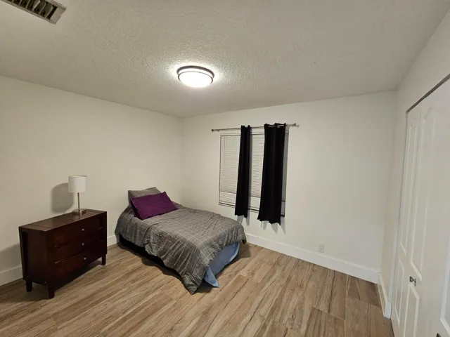 room1