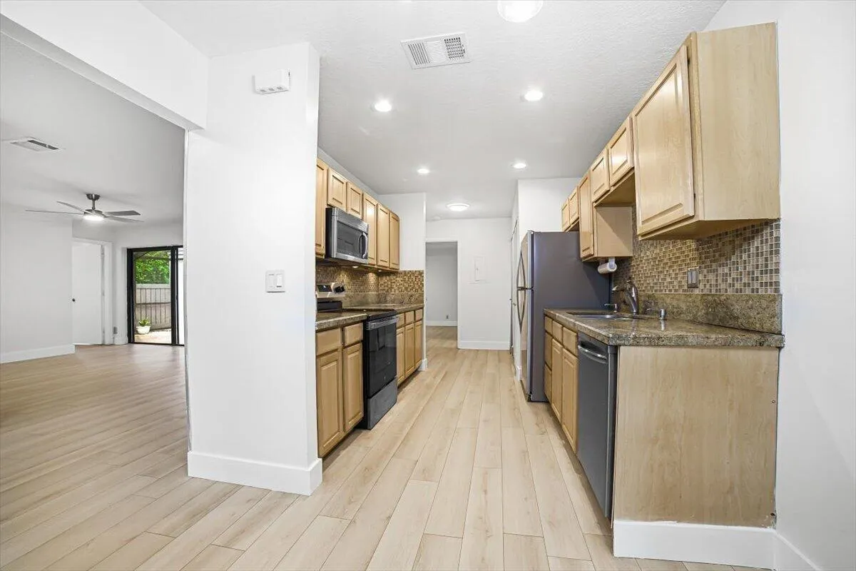 31-Kitchen-B