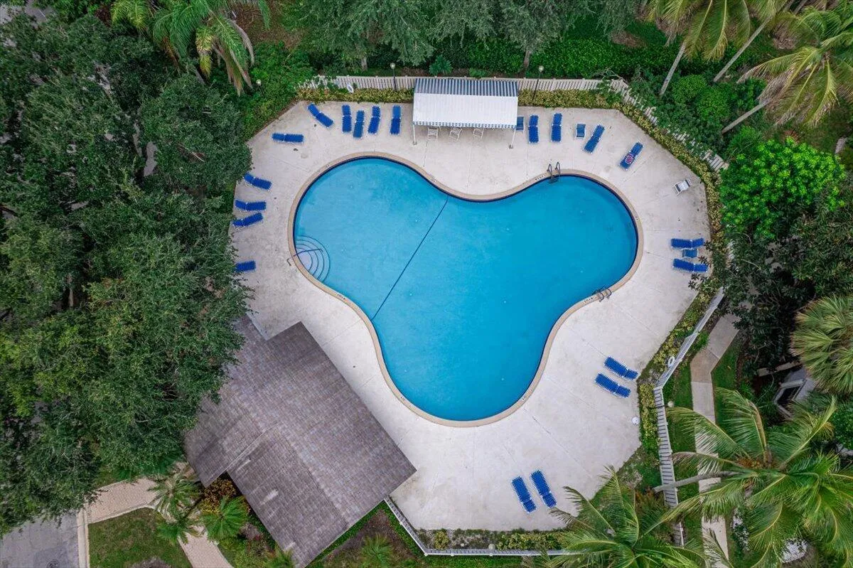 19-Community Pool