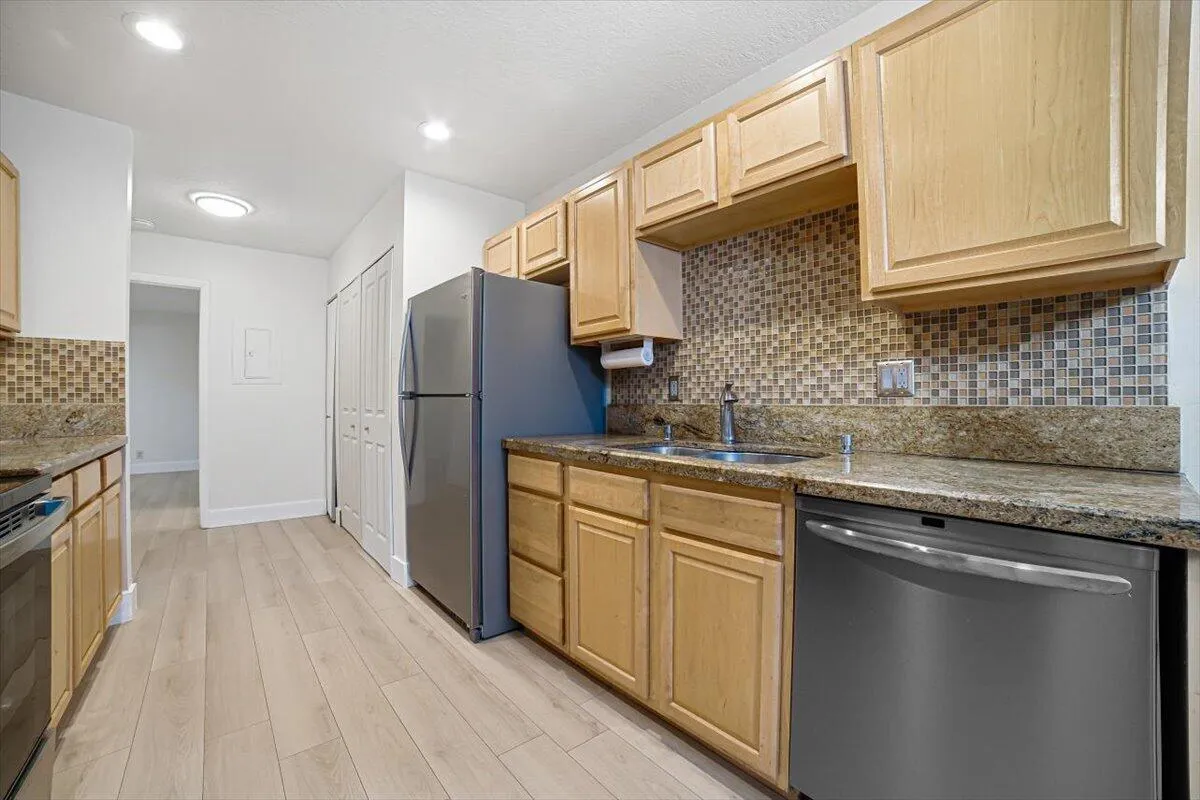 30-Kitchen