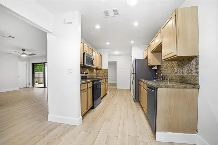 31-Kitchen-B