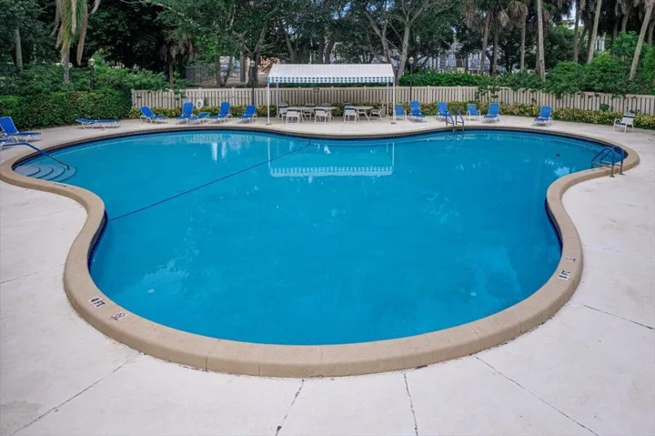 20-Community Pool-2