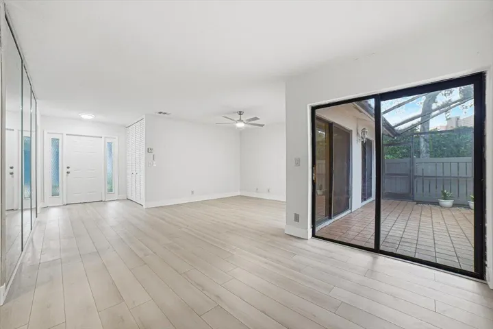 03-Livingroom-C