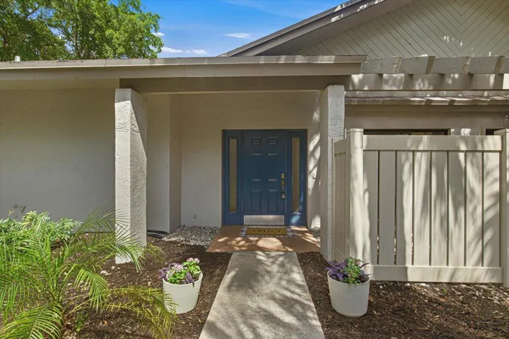 28-Front Home-F