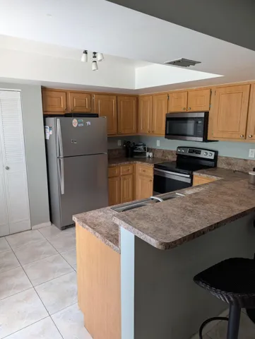 12055 kitchen