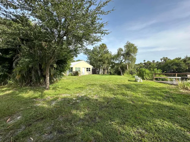 Exterior back 4