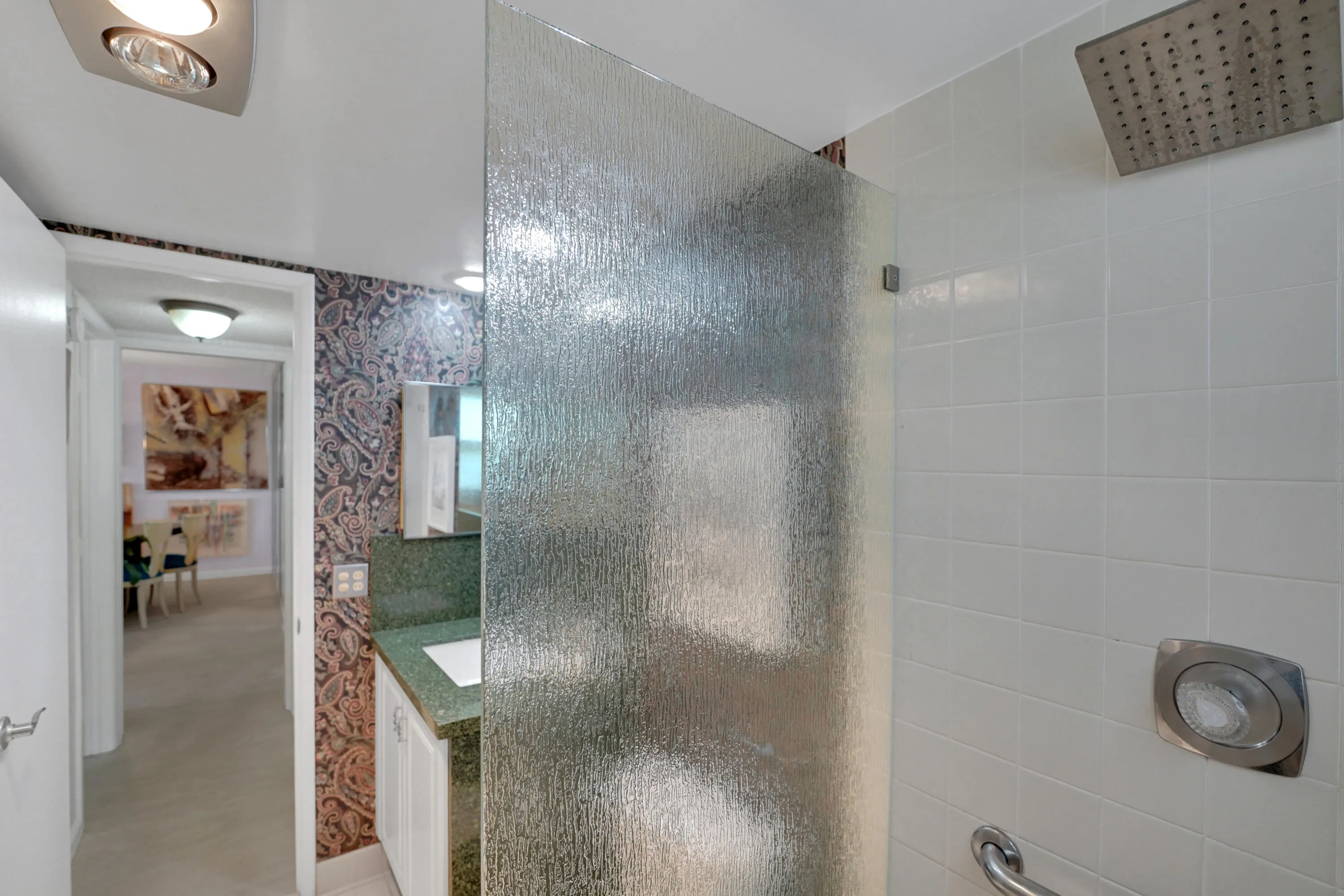 2nd bathroom