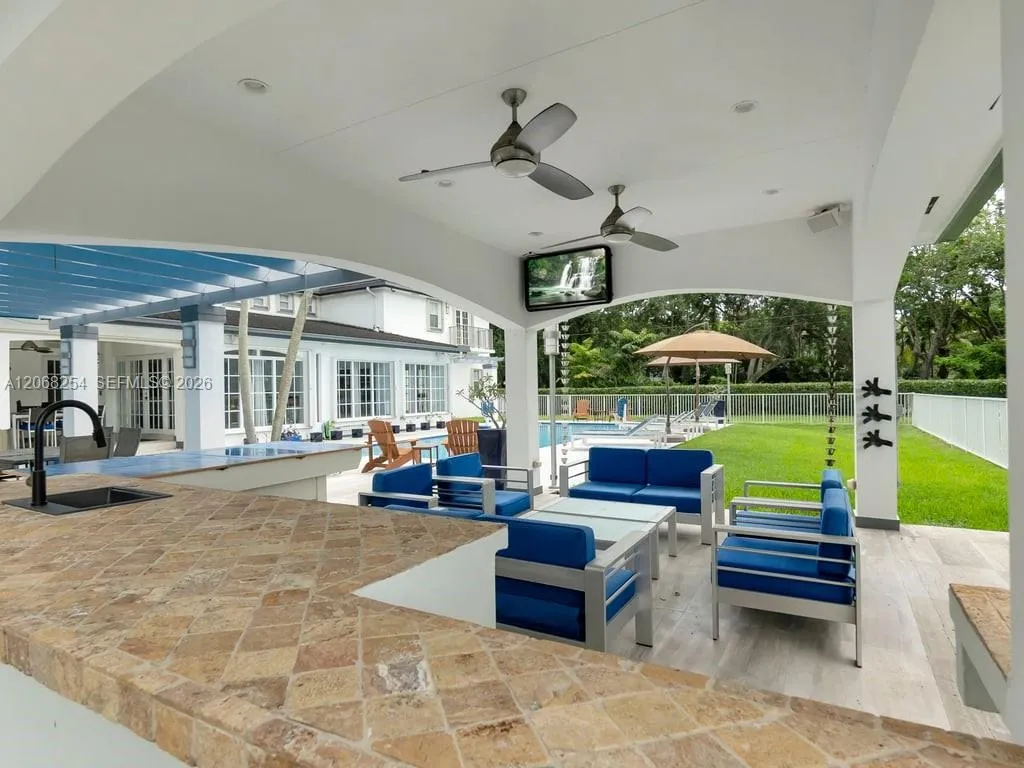 Property photo 81