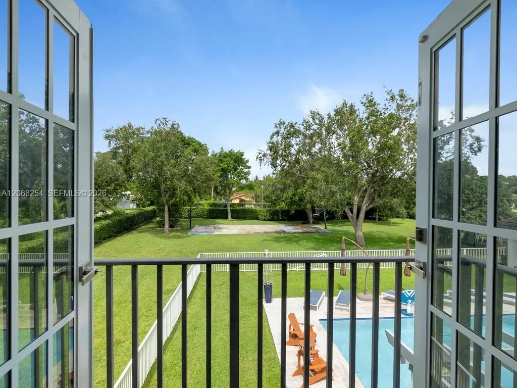 Property photo 37