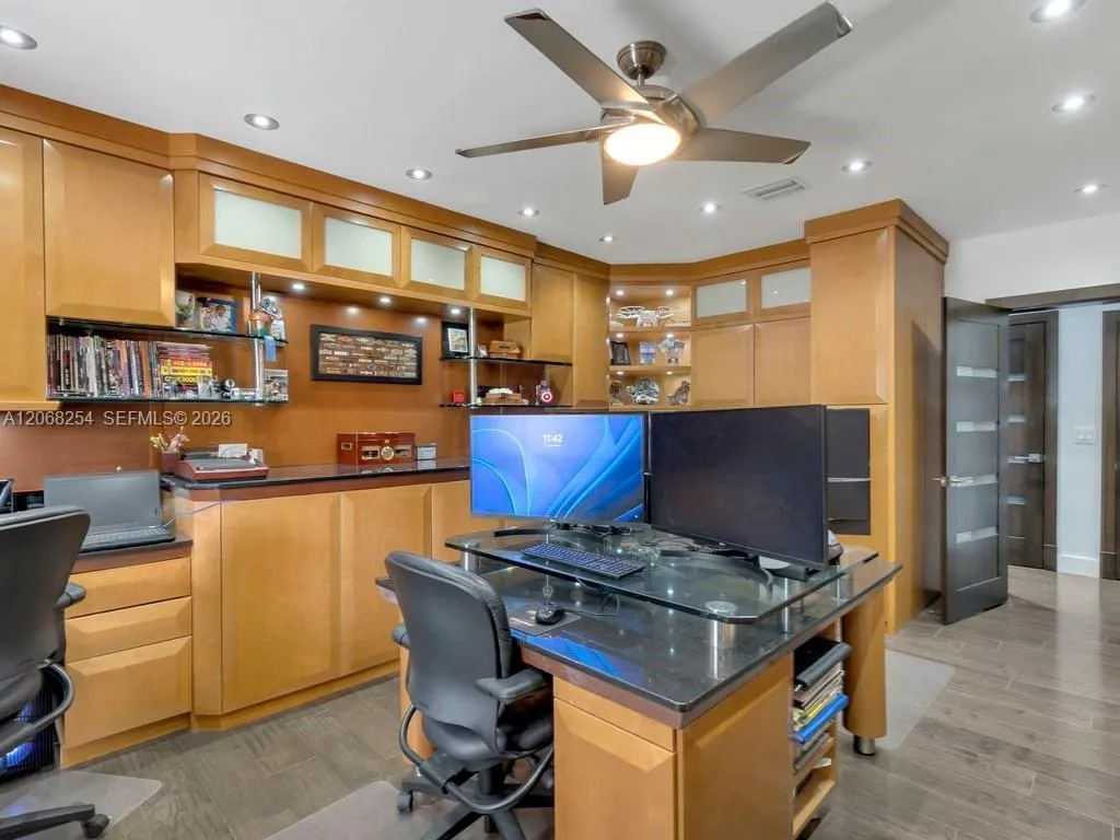 Property photo 44