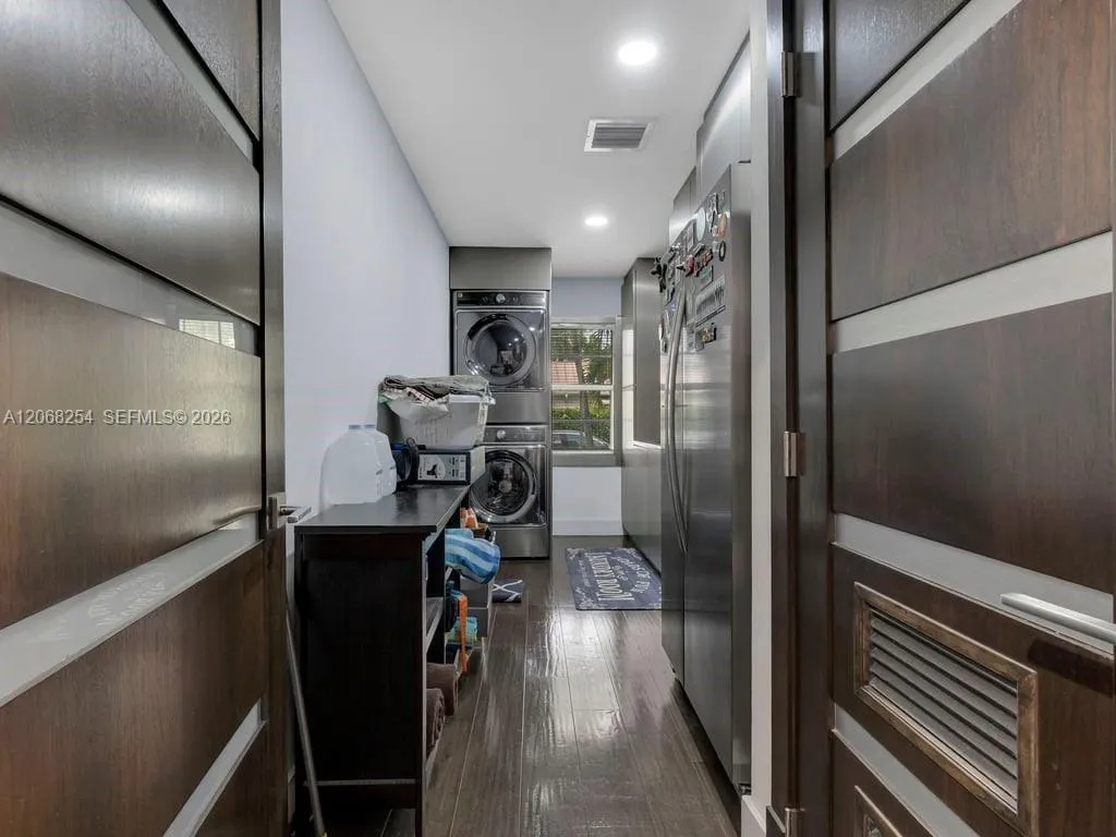 Property photo 90
