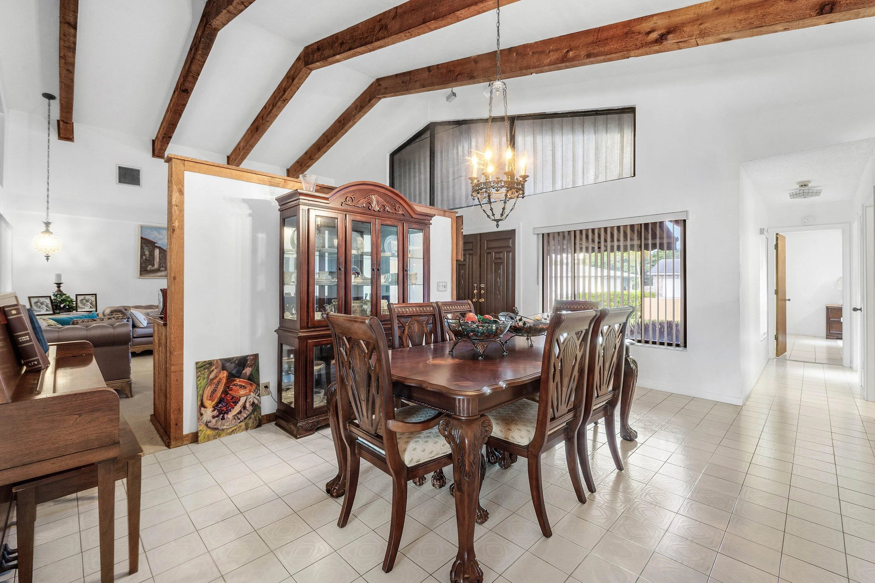 Formal Dinig Room