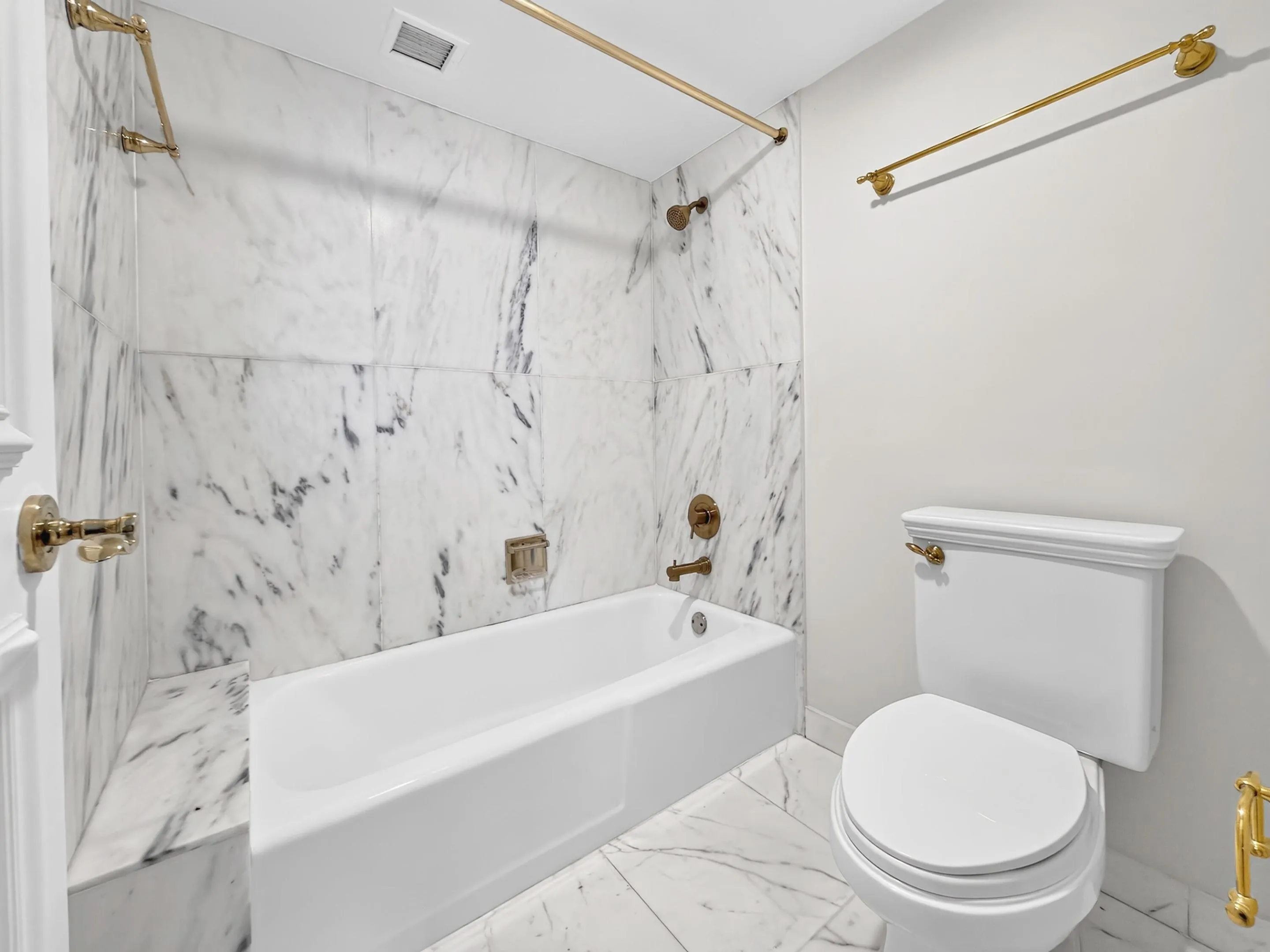 Primary Bath with tub/shower
