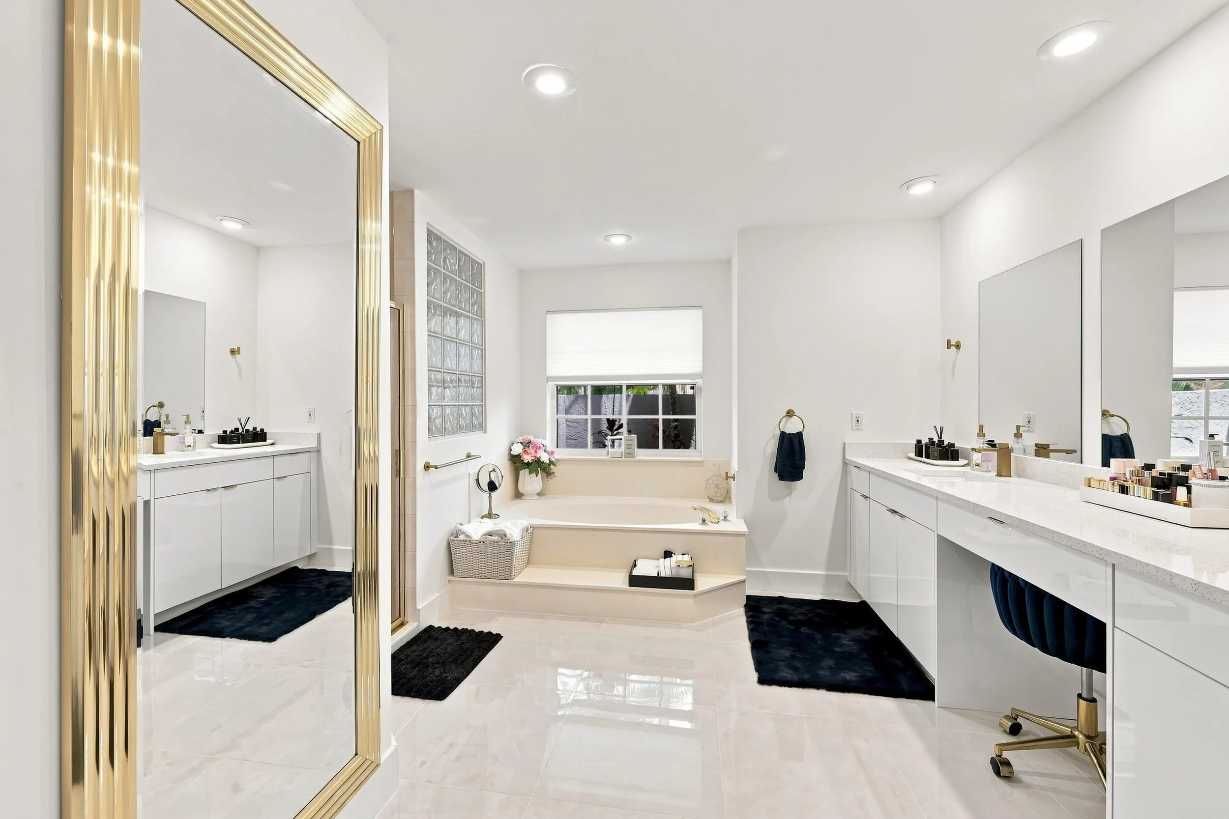 39_20369_hacienda_ct_boca_raton_fl_33498