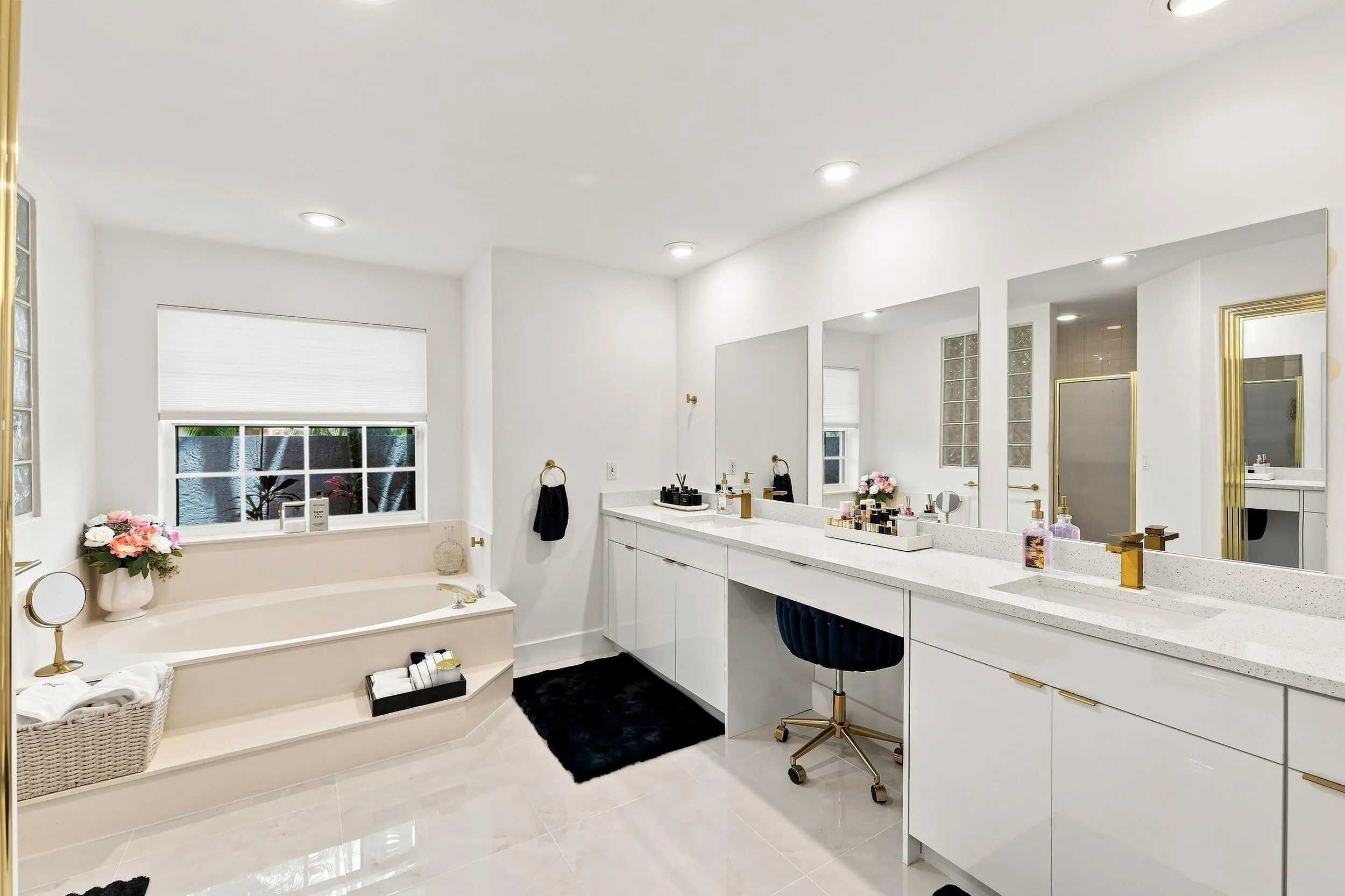 40_20369_hacienda_ct_boca_raton_fl_33498