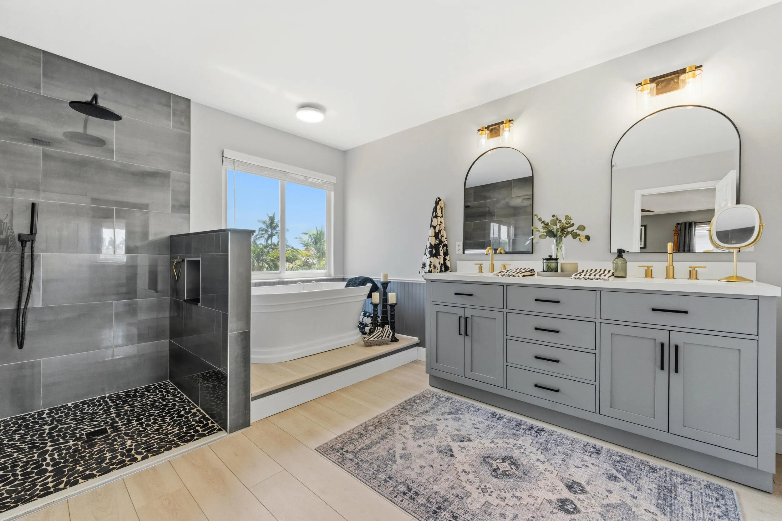 PRIMARY BATHROOM
