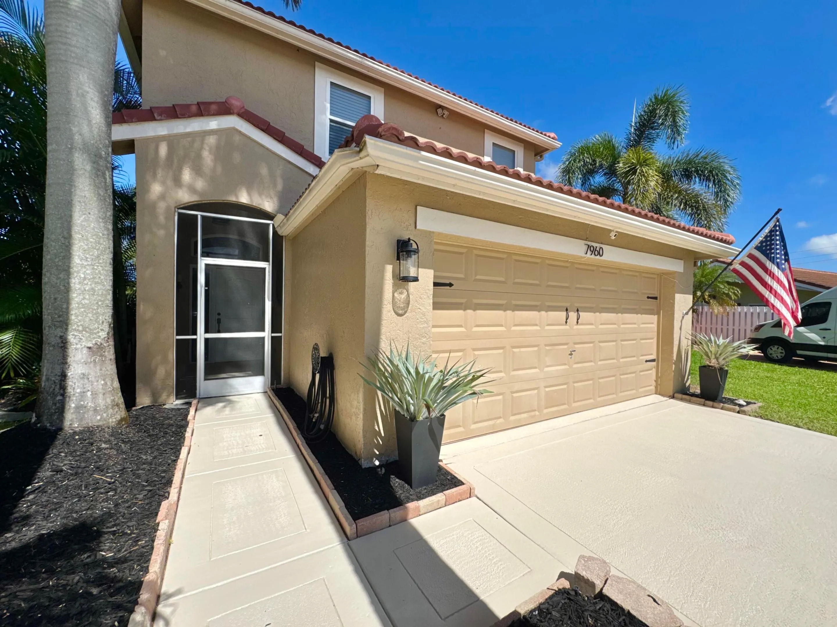 Beautiful Curb Appeal!