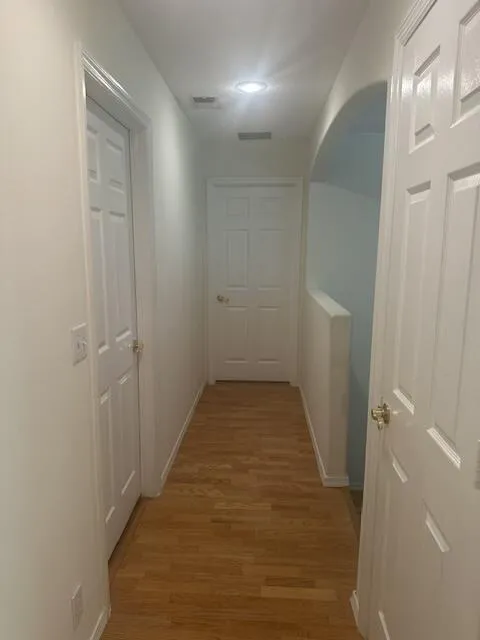 Den-B