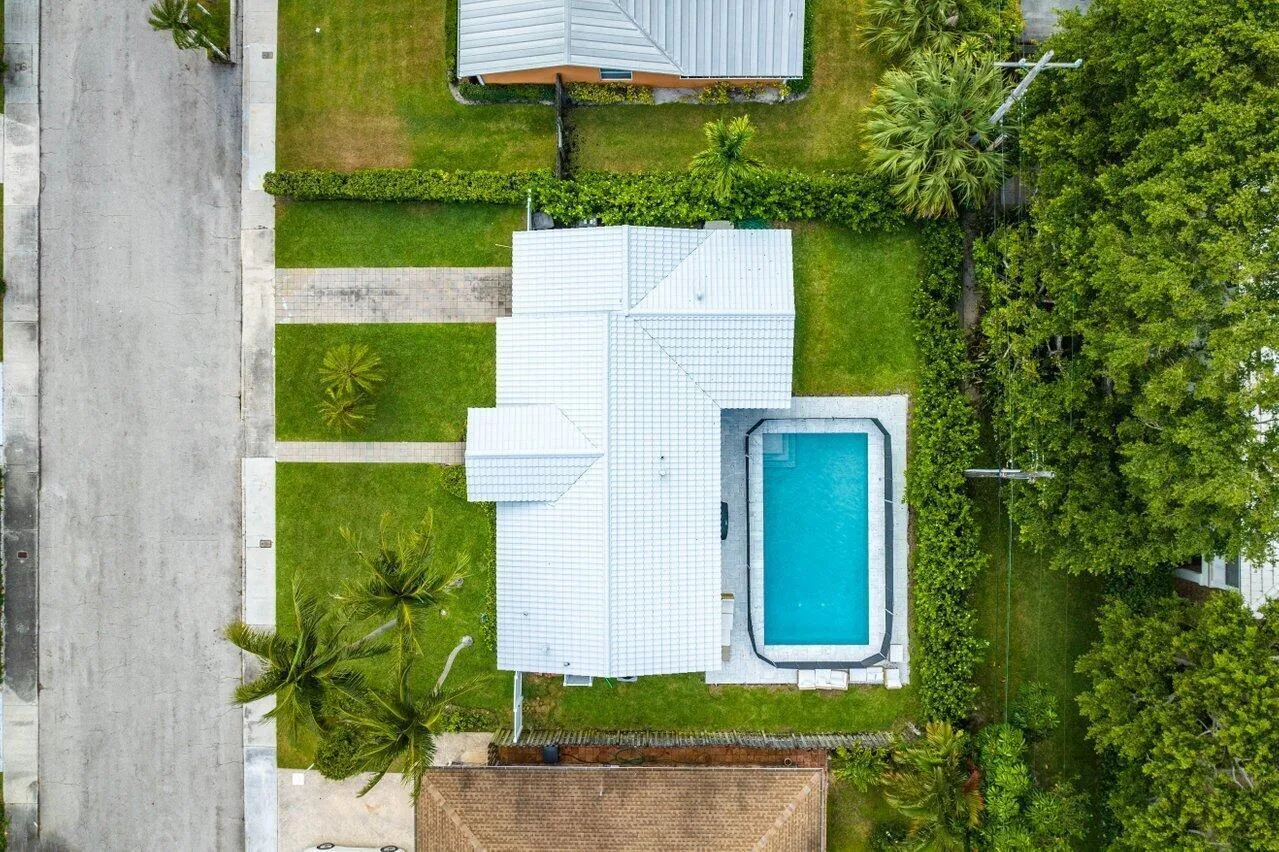 029-125GregoryPlace-WestPalmBeach-FL-334