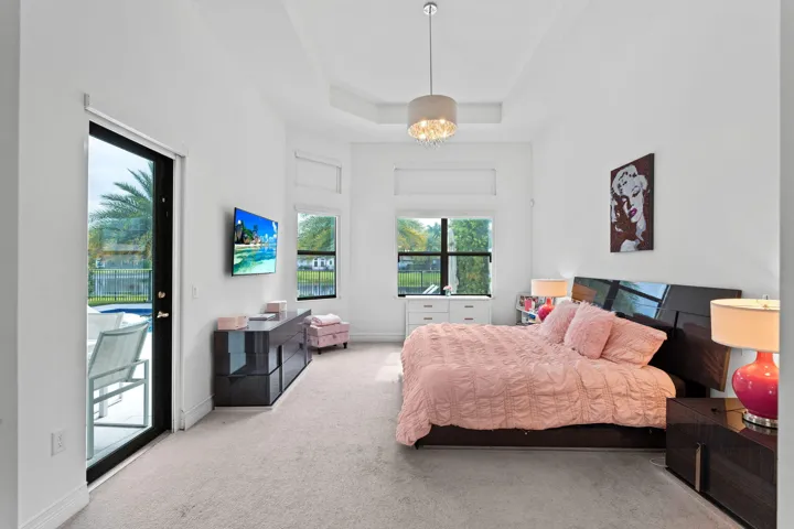 42-web-or-mls-A7401332