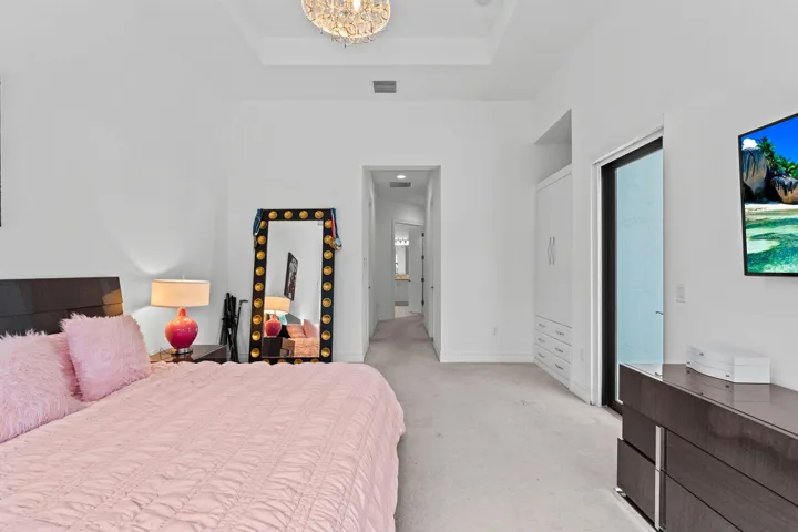 44-web-or-mls-A7401338