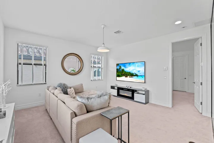 28-web-or-mls-A7401299