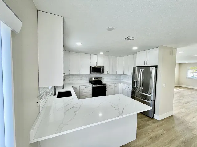 NEW Kitchen