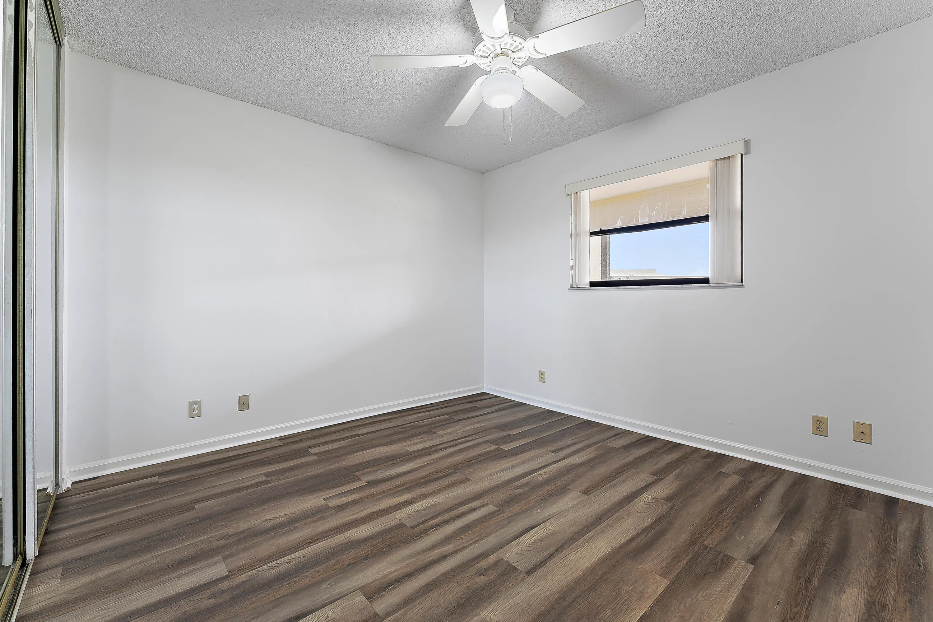 013-700UnoLagoDr-404-NorthPalmBeach-FL-3