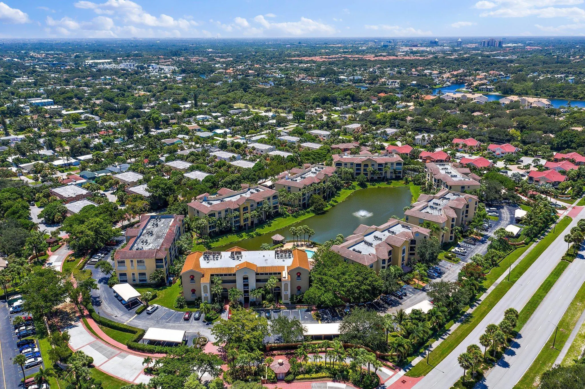 054-700UnoLagoDr304-JunoBeach-FL-SMALL