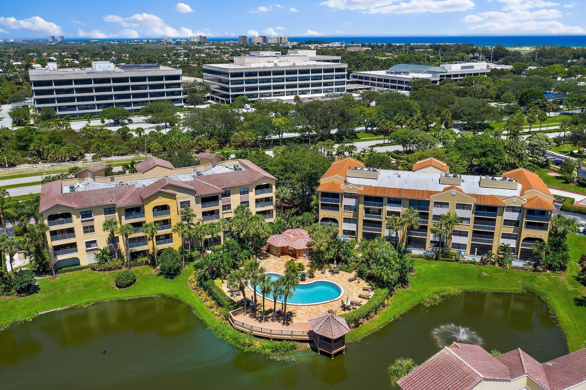 058-700UnoLagoDr304-JunoBeach-FL-SMALL