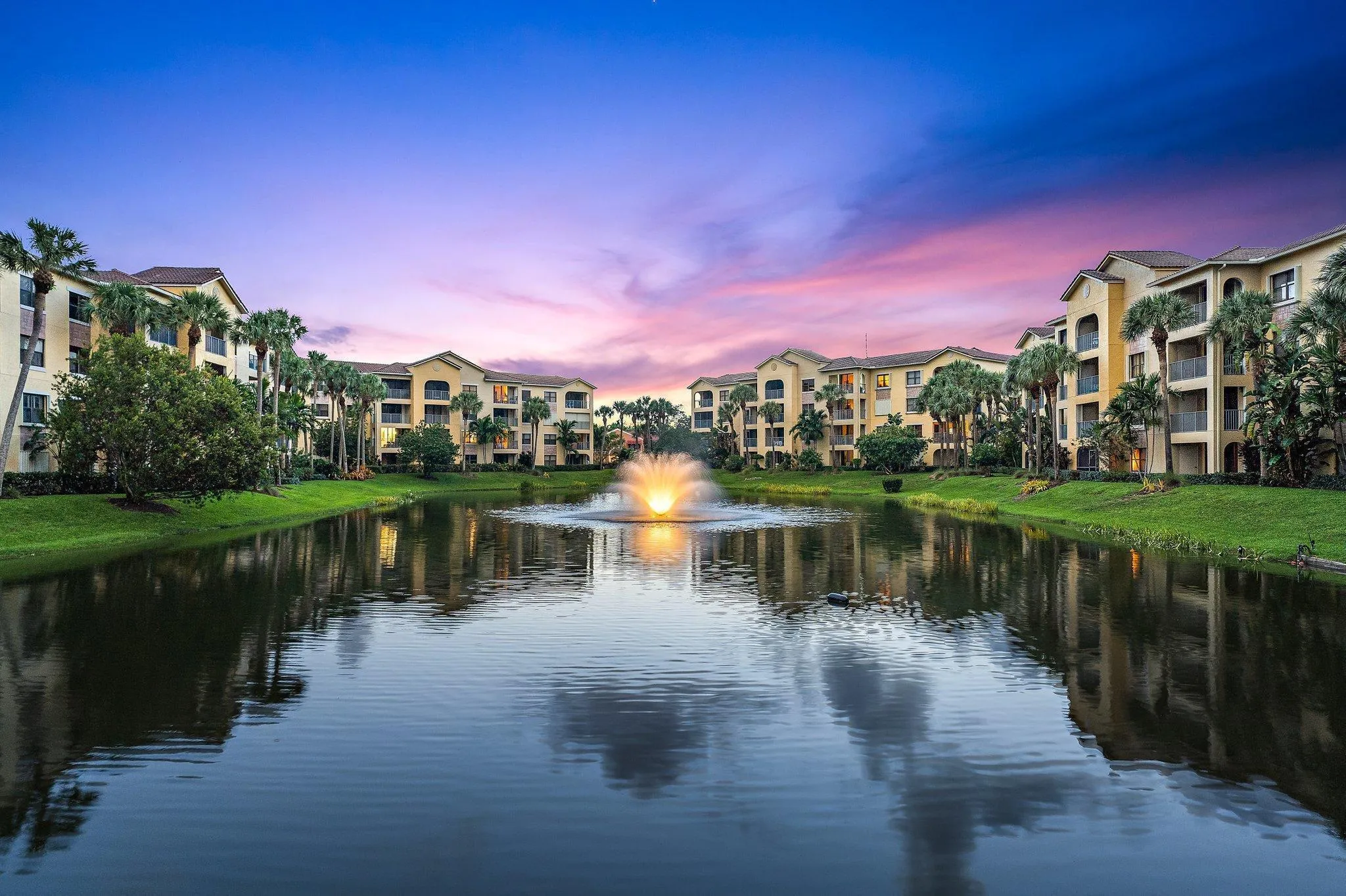 050-700UnoLagoDr304-JunoBeach-FL-SMALL