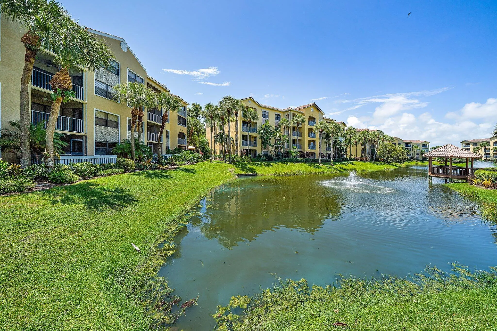 046-700UnoLagoDr304-JunoBeach-FL-SMALL