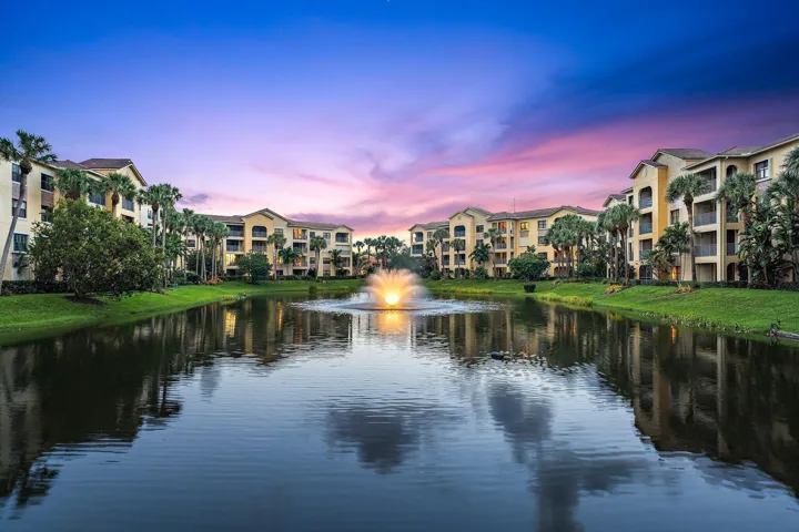 050-700UnoLagoDr304-JunoBeach-FL-SMALL