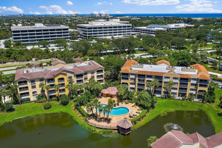 058-700UnoLagoDr304-JunoBeach-FL-SMALL