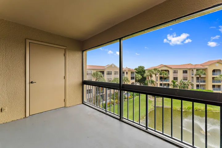 025-700UnoLagoDr-404-NorthPalmBeach-FL-3