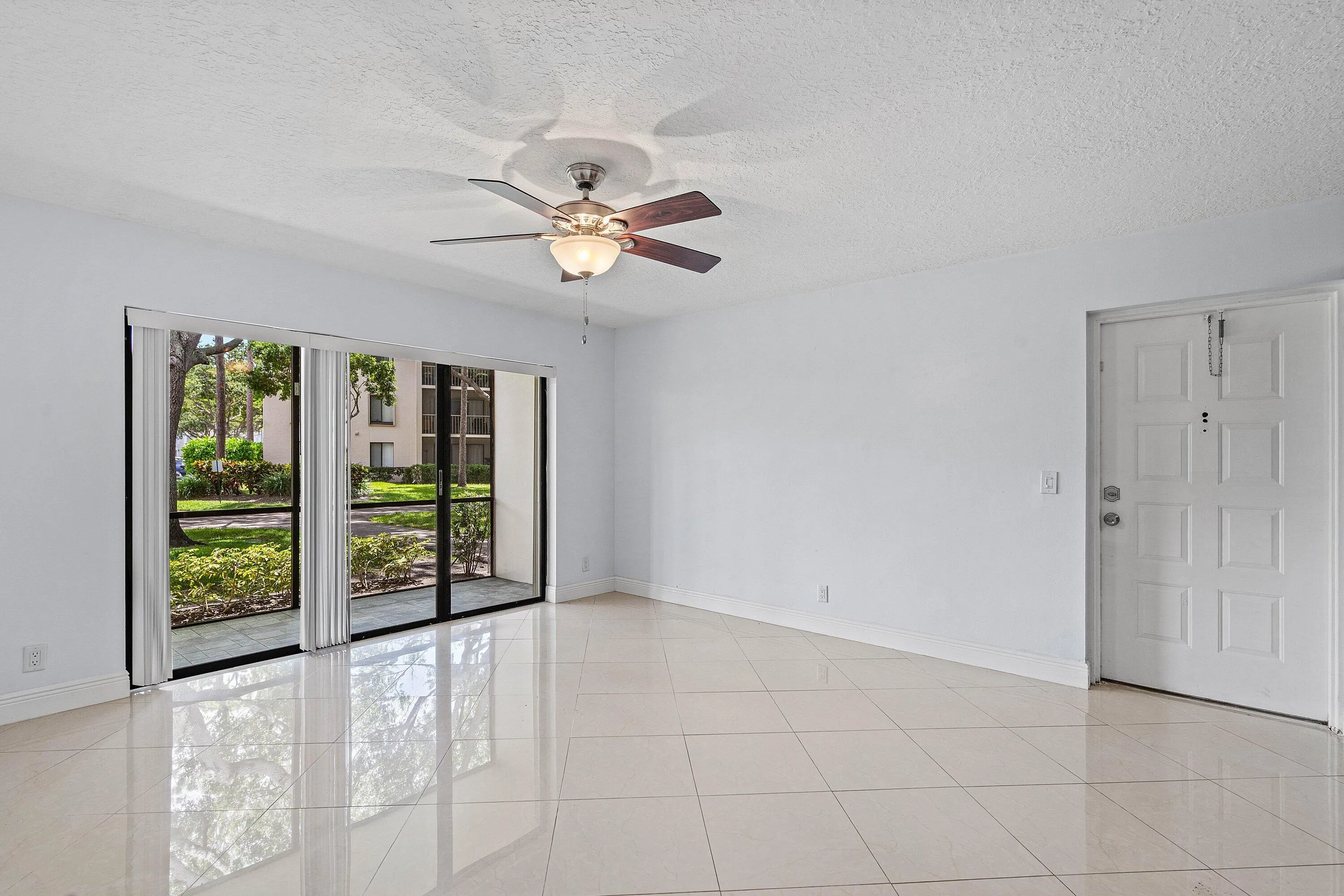004-204FoxtailDrive-F1-Greenacres-FL-334
