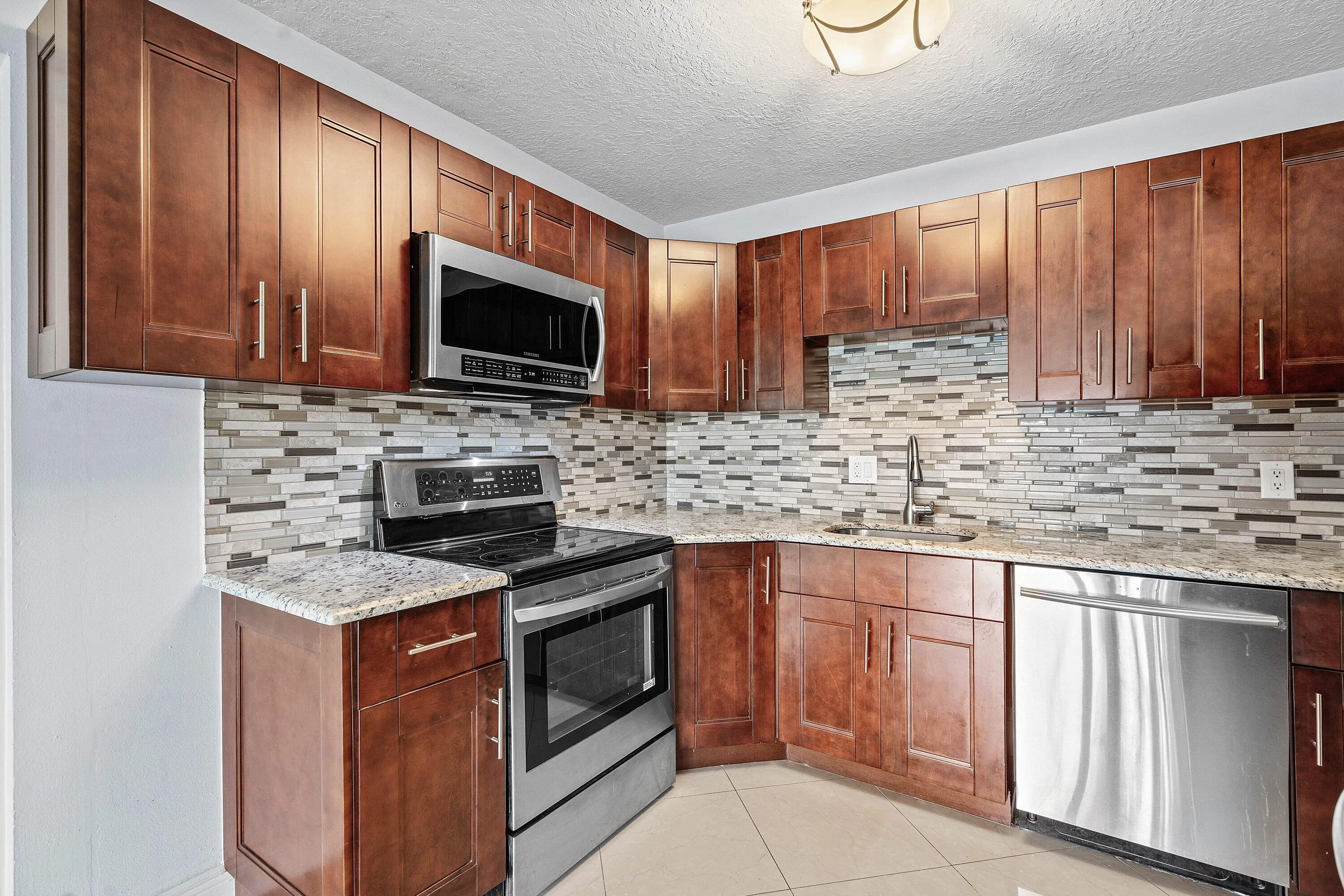 011-204FoxtailDrive-F1-Greenacres-FL-334