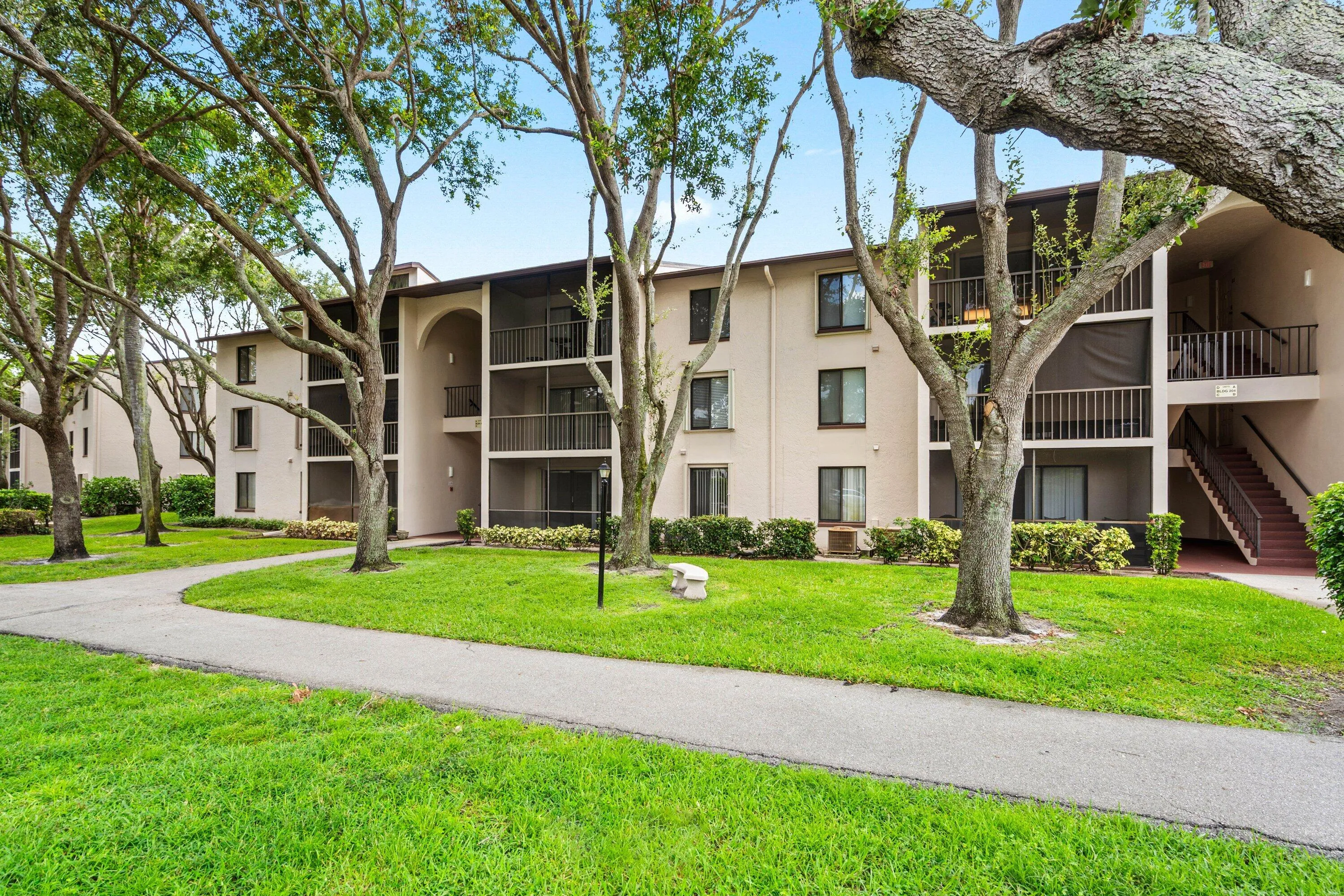 001-204FoxtailDrive-F1-Greenacres-FL-334