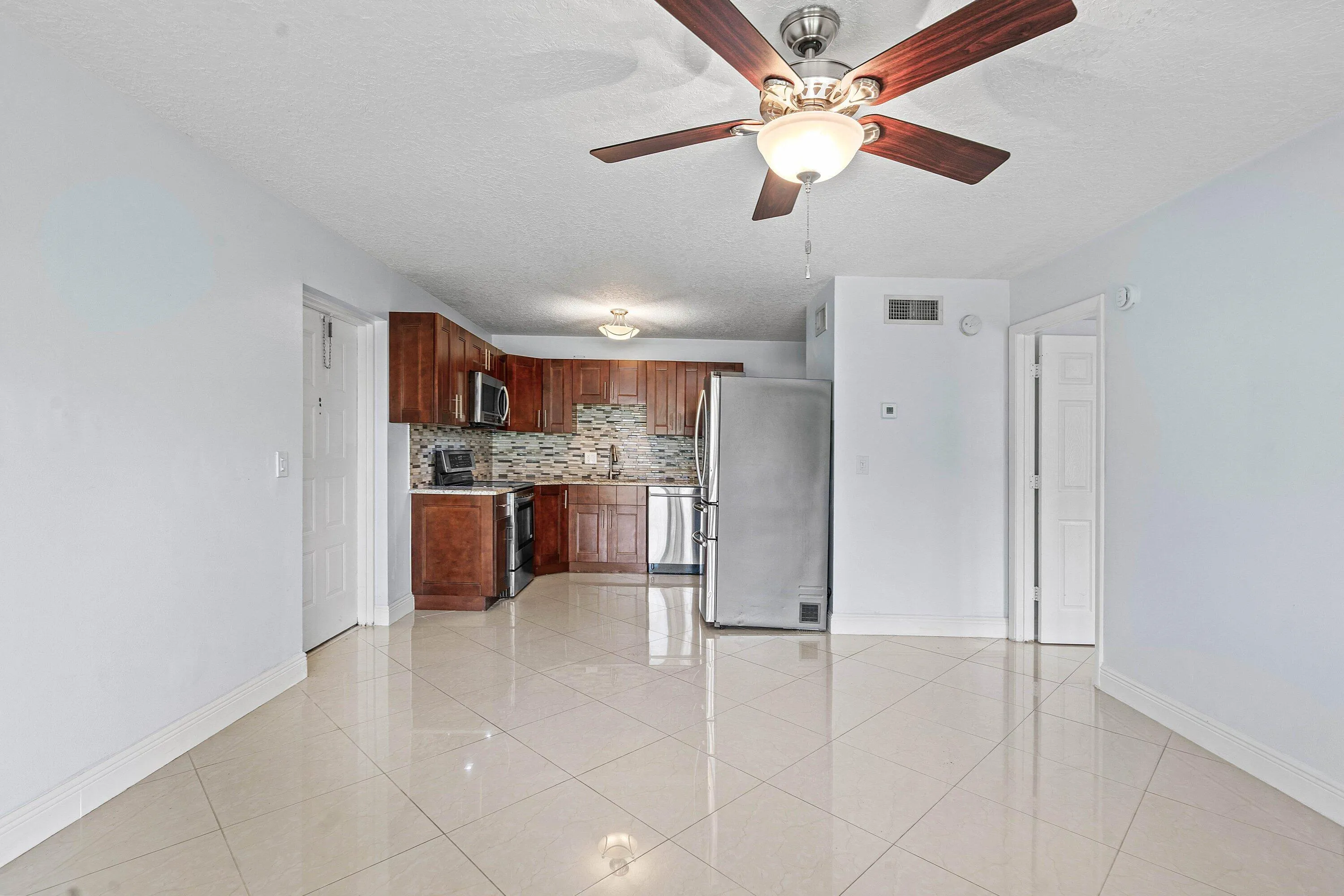 008-204FoxtailDrive-F1-Greenacres-FL-334