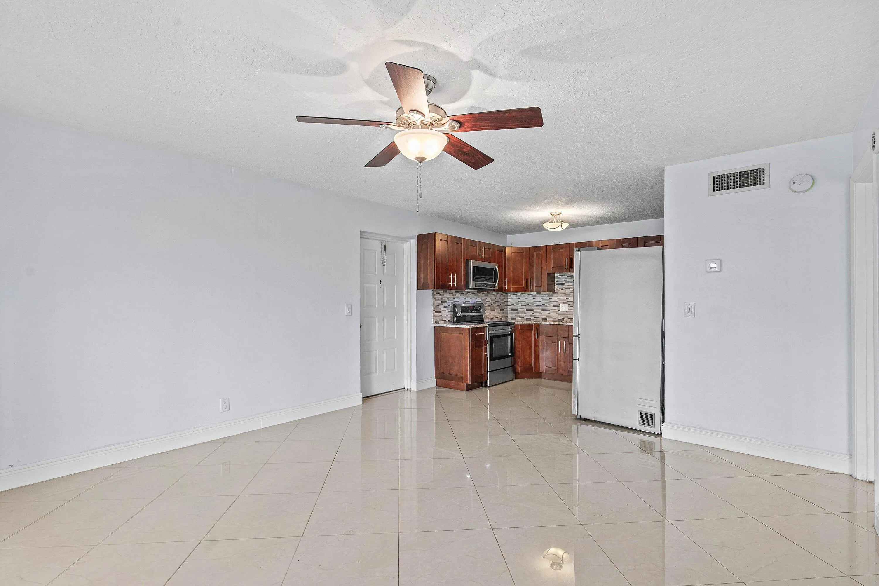 007-204FoxtailDrive-F1-Greenacres-FL-334