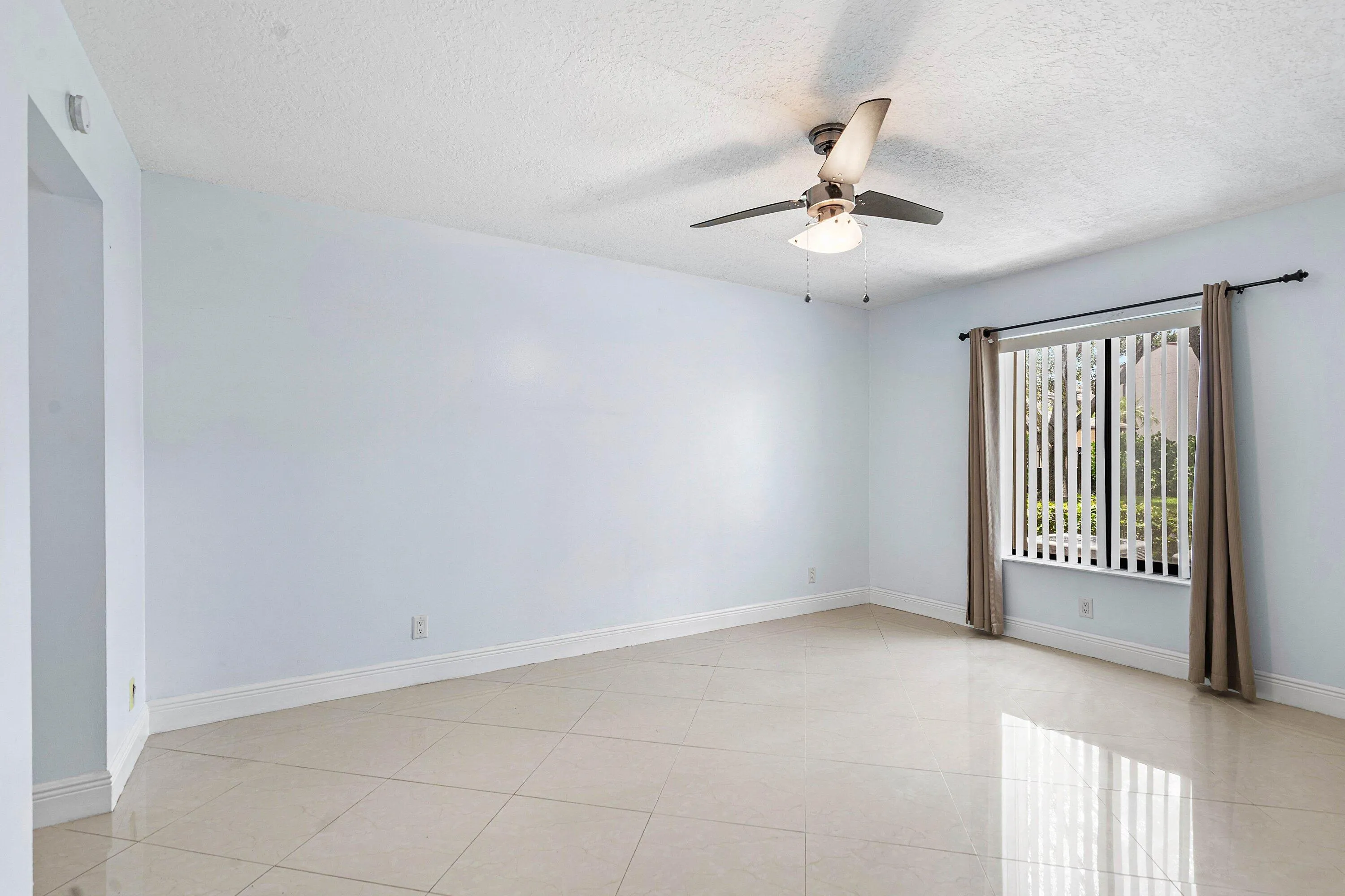 018-204FoxtailDrive-F1-Greenacres-FL-334